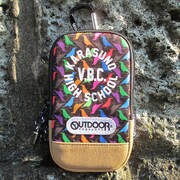 「ハイキュー!!」x「OUTDOOR PRODUCTS」コラボスマホケースカラス柄（カラー）(c)古舘春一／集英社・「ハイキュー!!」製作委員会・MBS