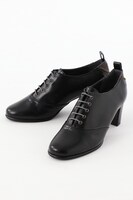 折原臨也モデルのシューズ (c)2014 成田良悟/KADOKAWAアスキー・メディアワークス刊/池袋ダラーズ