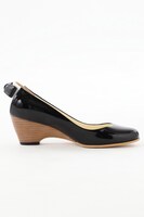 平和島静雄モデルのシューズ (c)2014 成田良悟/KADOKAWAアスキー・メディアワークス刊/池袋ダラーズ