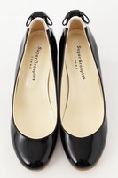 平和島静雄モデルのシューズ (c)2014 成田良悟/KADOKAWAアスキー・メディアワークス刊/池袋ダラーズ