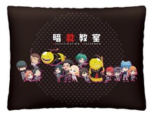 B賞「まさかの時間 クッション」の裏面。(c)松井優征/集英社・アニメ「暗殺教室」製作委員会