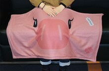 「ホークのあったかニットブランケット」 (c)鈴木央/講談社