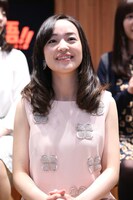 大和凛子役の潘めぐみ。