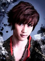 碕理人演じる翼宿。(c)渡瀬悠宇／小学館