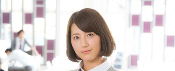 福田彩乃扮する中島杏子。(c)2015 映画「ヒロイン失格」製作委員会 (c)幸田もも子／集英社