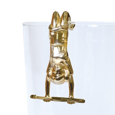 「純金のフチ子」(c)タナカカツキ/KITAN CLUB