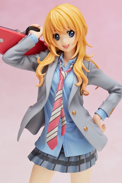 「宮園かをりフィギュア プレミアムBOXセット〈永久保存版〉」に同梱されるフィギュア。(c)新川直司・講談社/「四月は君の嘘」制作委員会