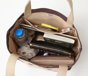 コラボトートバッグ「HELLO TOTE BAG（ダンボーver.）」。(c)KIYOHIKO AZUMA/YOTUBA SUTAZIO