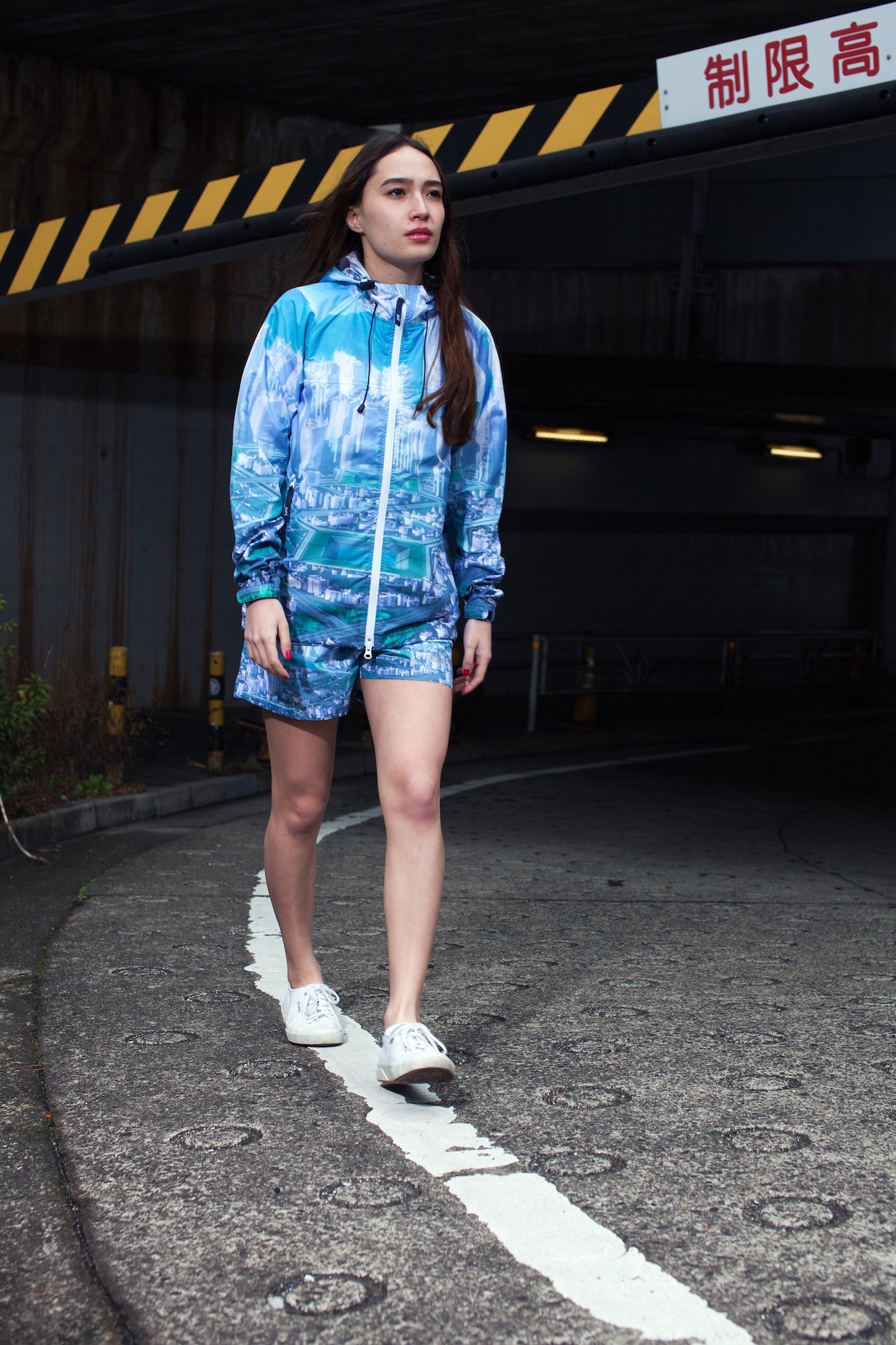 X-girl Sportsのアイテムをモデルが着用した様子。※画像は企画中のもの (c)カラー