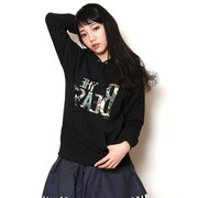 RADIO EVAのアイテムをモデルが着用した様子。※画像は企画中のもの (c)カラー