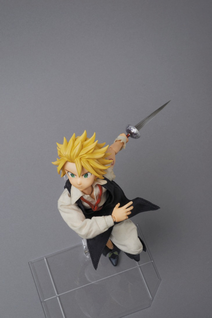 「RAH メリオダス」※画像は監修中のサンプル。発売商品とは異なる場合がある。(c)鈴木央・講談社／「七つの大罪」製作委員会・MBS