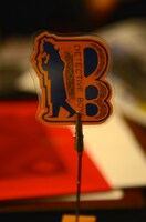 「探偵バッジ」を模したアイテム。