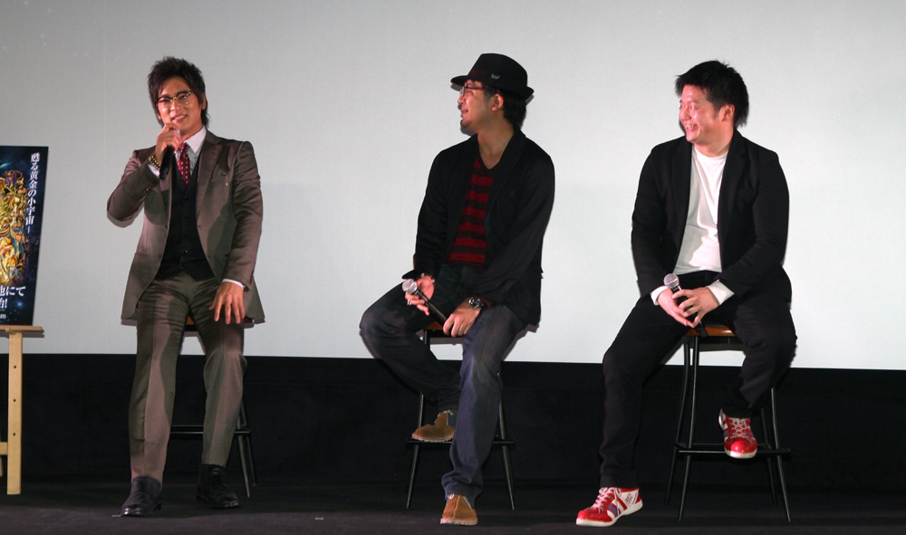 （左から）古田丈司、細川茂樹、寺本知資。