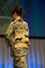 帯にはルナのような黒猫が。 (c)武内直子・PNP・講談社・東映アニメーション