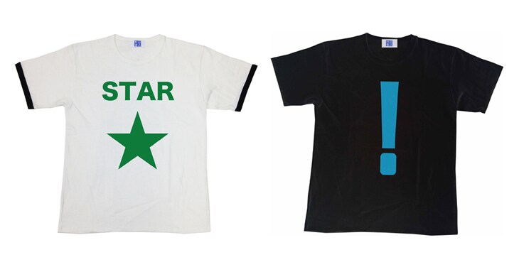 左から手嶋純太Tシャツ、青八木一Tシャツ。