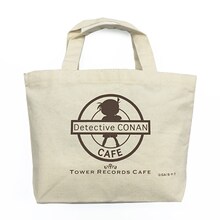 「コナンカフェ × TOWER RECORDS CAFE ランチトートバッグ」 (c)青山剛昌/小学館・読売テレビ・TMS 1996