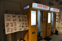 8階物販・展示スペースの様子。