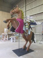 アルスラーン騎馬立像 (c)2015 荒川弘・田中芳樹・講談社/「アルスラーン戦記」製作委員会・MBS