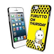 「木曜日のフルット」スマートフォンケースのうち1種（フルットとダニーVer.・イエロー）。