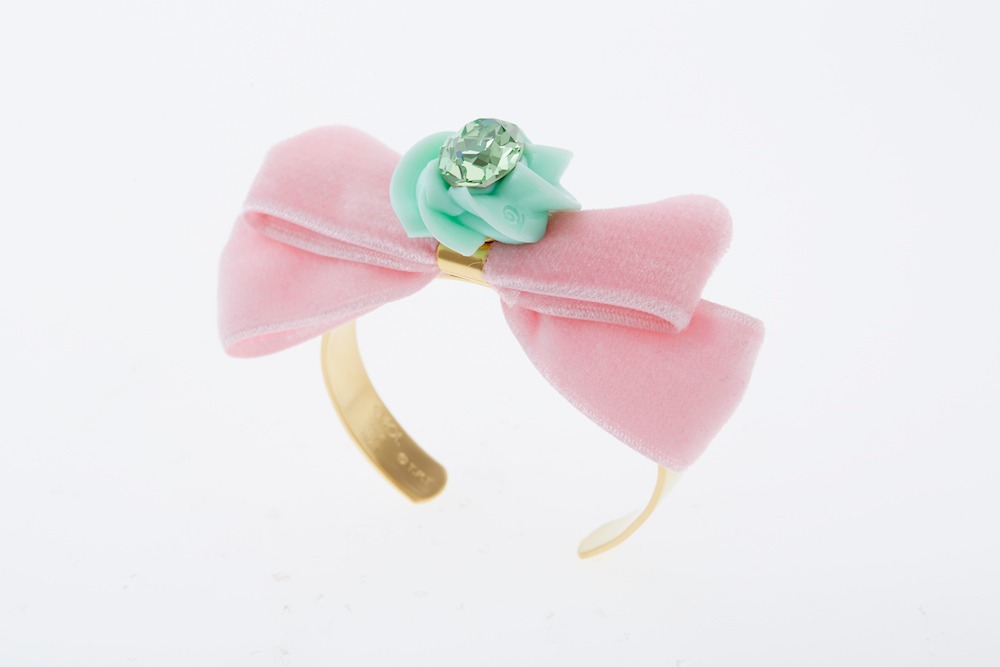 セーラージュエルホイップバングルのジュピター。 (c)T・P・T (c)Gramme Co.