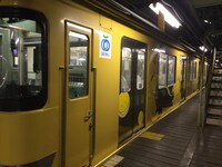 「殺せんせーラッピング電車」の外観。