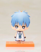 「ワンコインミニフィギュアコレクション 黒子のバスケ 第4Q」（黒子テツヤ 帝光中ver.）(c)藤巻忠俊／集英社・黒子のバスケ製作委員会