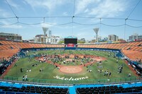 過去の公演の様子。