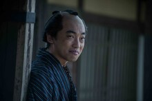 赤目一味の巳之吉役を演じる山本浩司。(c)オノ・ナツメ／小学館 (c)2015 WOWOW／ホリプロ