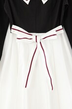 「友枝小学校長袖セーラーワンピース」(c)CLAMP・ShigatsuTsuitachi CO.,LTD./講談社