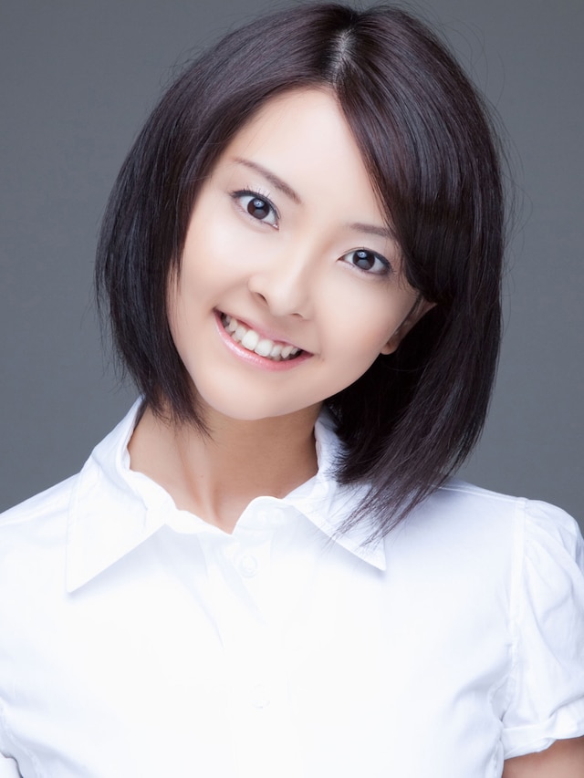 霧嶋董香役を務める田畑亜弥。