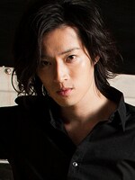 四方蓮示役を務める吉田友一。