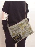 D賞：サコッシュ(C)渡辺航（週刊少年チャンピオン）／弱虫ペダルGR製作委員会