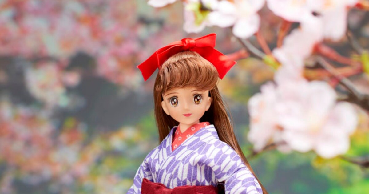はいからさんが通る」紅緒のドール、女学生と出版社勤務姿の2種類 