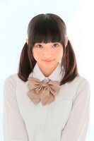 佐々村楓役の田中美海。