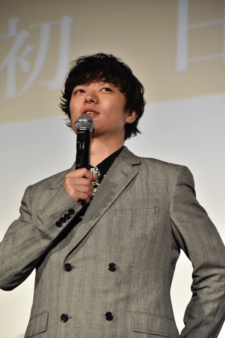 泉新一役の染谷将太。