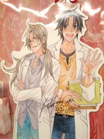 高永ひなこのサイン入り等身大パネル。