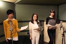 「放課後カタストロフィ -Re:THE END of the end-」オーディオドラマの出演陣。左から斉藤壮馬（九十九シトネ役）、潘めぐみ（恐怖の大王役）、青木瑠璃子（酉野役）。