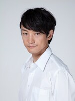 東海道新幹線役の永山たかし。(c)青春