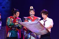 舞台「龍狼伝」公開稽古の様子。