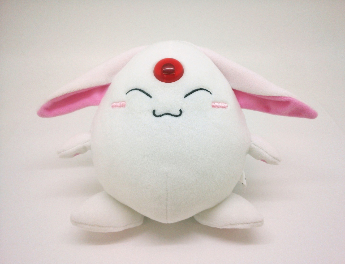 「魔法騎士レイアース モコナぬいぐるみ」(c)CLAMP・ShigatsuTsuitachi CO., LTD.／講談社
