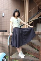 「鉄コン筋クリート」Tシャツ着用例（モデル：カネコアヤノ） (c)松本大洋／小学館