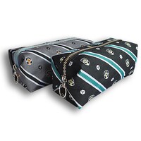 「ボーダー玉狛支部エンブレムスクエアポーチ」￼￼(c)葦原大介/集英社・テレビ朝日・東映アニメーション