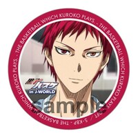 「44mm缶バッジ」の1種。(c)藤巻忠俊／集英社・黒子のバスケ製作委員会