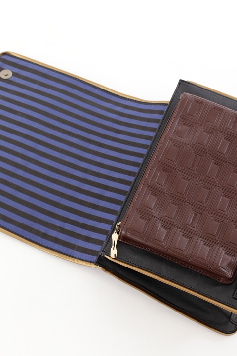 「黒執事3WAYチョコレートポケットバッグ」(c)枢やな/スクウェアエニックス・黒執事Project・MBS