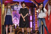 左からダコタ・ローズ、江口のりこ、まんしゅうきつこ。(c)日本テレビ