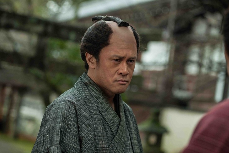 夜坂一味の頭である鉄こと鉄治郎役を演じる橋本じゅん。(c)オノ・ナツメ／小学館 (c)2015 WOWOW／ホリプロ