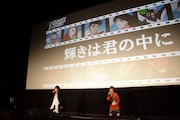 デュエットする鈴木結女と松本梨香。(c)桐山光侍/集英社・ぴえろ