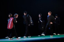 「ミュージカル『テニスの王子様』3rdシーズン 青学vs不動峰」の模様。 (c)許斐 剛／集英社・NAS・新テニスの王子様プロジェクト (c)許斐 剛／集英社・テニミュ製作委員会