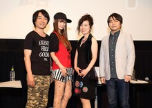 （左から）与太郎役の関智一、小夏役の小林ゆう、みよ吉役の林原めぐみ、八代目有楽亭八雲役の石田彰。