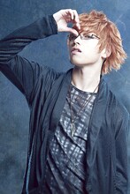 鈴木勝吾扮する西尾錦。(c)石田スイ/集英社 (c)舞台『東京喰種トーキョーグール』製作委員会